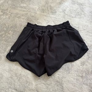 Lululemon hotty hot short